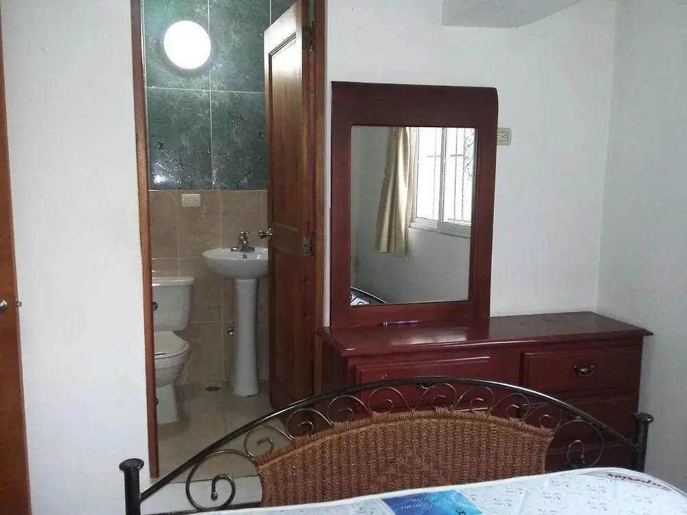 Отель Residencial Las Mercedes Санто-Доминго